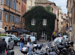 RZYMSKI DOMEK W DZIELNICY SUBURRA